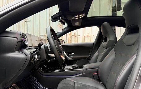 Mercedes-Benz CLA, 2019 год, 1 348 000 рублей, 9 фотография