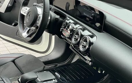 Mercedes-Benz CLA, 2019 год, 1 340 000 рублей, 12 фотография