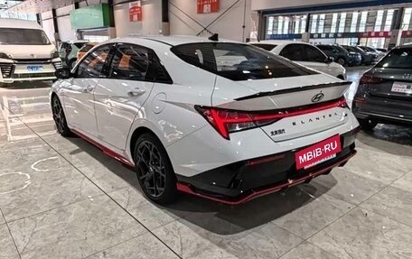 Hyundai Elantra, 2023 год, 1 550 000 рублей, 5 фотография