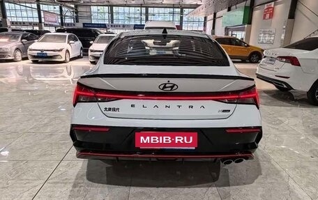 Hyundai Elantra, 2023 год, 1 550 000 рублей, 6 фотография