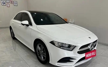 Mercedes-Benz A-Класс, 2022 год, 2 200 000 рублей, 3 фотография