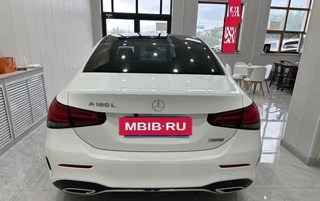Mercedes-Benz A-Класс, 2022 год, 2 200 000 рублей, 6 фотография