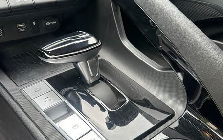 Hyundai Elantra, 2023 год, 15 фотография