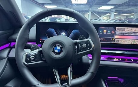 BMW 5 серия, 2025 год, 5 713 000 рублей, 14 фотография