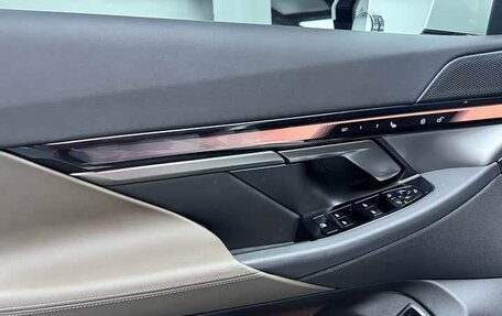 BMW 5 серия, 2025 год, 5 713 000 рублей, 19 фотография