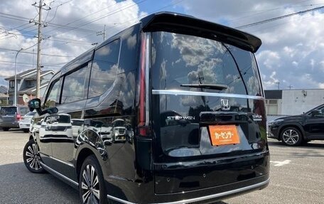 Honda Stepwgn, 2023 год, 2 600 000 рублей, 4 фотография