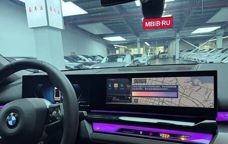 BMW 5 серия, 2025 год, 5 713 000 рублей, 15 фотография