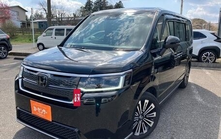 Honda Stepwgn, 2023 год, 2 600 000 рублей, 2 фотография