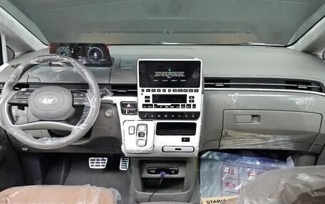 Hyundai Staria, 2025 год, 5 996 000 рублей, 8 фотография