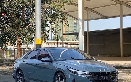 Hyundai Elantra, 2022 год, 1 350 000 рублей, 3 фотография