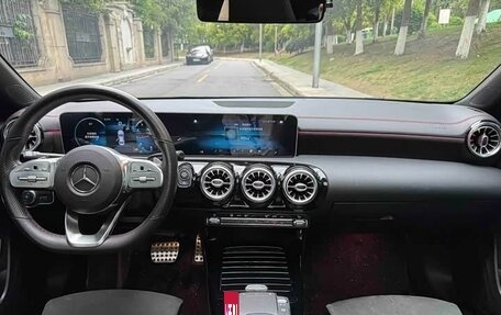 Mercedes-Benz CLA, 2019 год, 1 377 000 рублей, 10 фотография