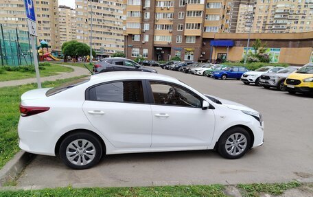 KIA Rio IV, 2021 год, 1 390 000 рублей, 4 фотография