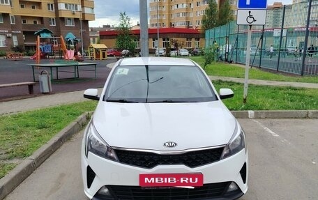 KIA Rio IV, 2021 год, 1 390 000 рублей, 2 фотография