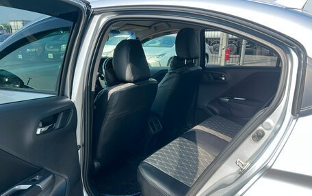 Honda Grace I, 2015 год, 1 179 000 рублей, 19 фотография