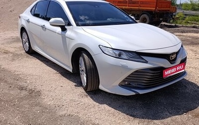 Toyota Camry, 2020 год, 3 000 000 рублей, 1 фотография