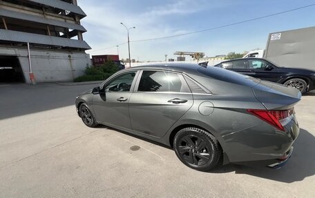 Hyundai Elantra, 2021 год, 1 800 000 рублей, 4 фотография