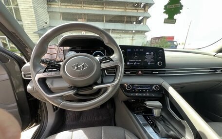 Hyundai Elantra, 2021 год, 1 800 000 рублей, 7 фотография