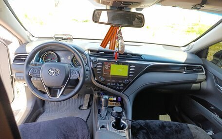 Toyota Camry, 2020 год, 3 000 000 рублей, 6 фотография
