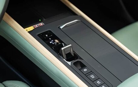 Lexus ES, 2026 год, 6 300 000 рублей, 15 фотография