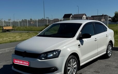 Volkswagen Polo VI (EU Market), 2013 год, 750 000 рублей, 1 фотография