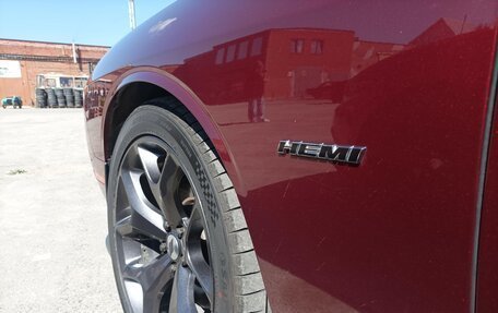 Dodge Challenger III рестайлинг 2, 2019 год, 5 499 000 рублей, 10 фотография