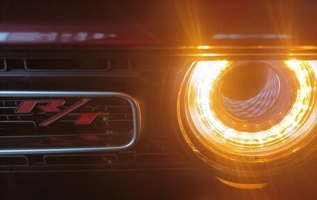 Dodge Challenger III рестайлинг 2, 2019 год, 5 499 000 рублей, 11 фотография