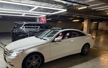 Mercedes-Benz E-Класс, 2012 год, 1 230 000 рублей, 4 фотография