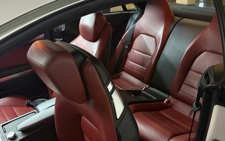 Mercedes-Benz E-Класс, 2012 год, 1 230 000 рублей, 10 фотография