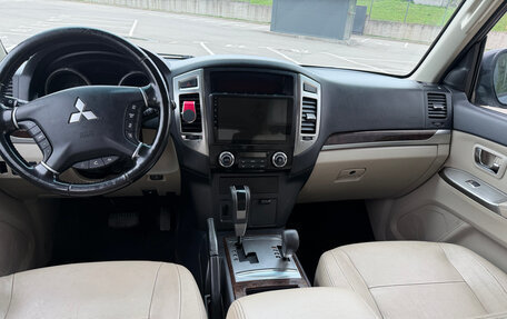 Mitsubishi Pajero IV, 2017 год, 2 800 000 рублей, 11 фотография