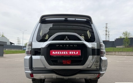Mitsubishi Pajero IV, 2017 год, 2 800 000 рублей, 10 фотография