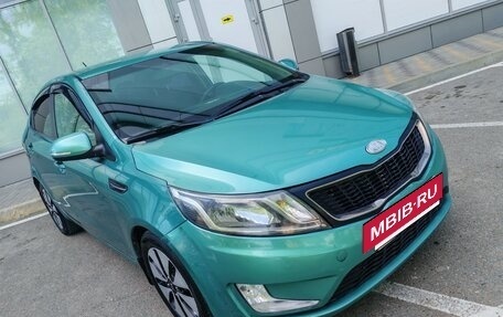 KIA Rio III рестайлинг, 2012 год, 560 000 рублей, 2 фотография