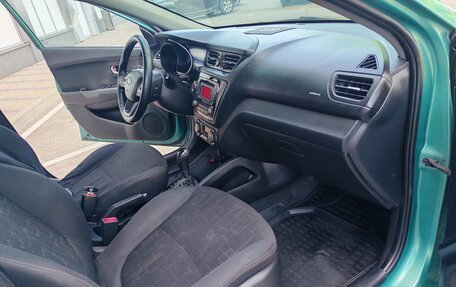 KIA Rio III рестайлинг, 2012 год, 560 000 рублей, 10 фотография