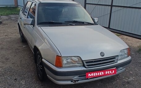 Opel Kadett E рестайлинг, 1991 год, 175 000 рублей, 2 фотография