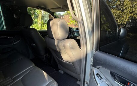 Toyota Land Cruiser Prado 120 рестайлинг, 2008 год, 2 550 000 рублей, 9 фотография