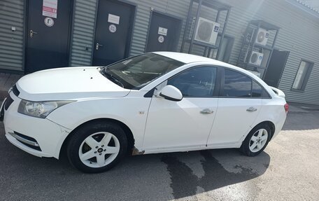 Chevrolet Cruze II, 2011 год, 330 000 рублей, 2 фотография