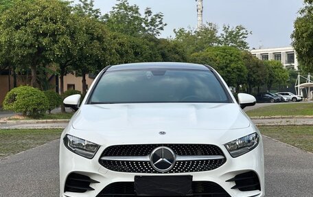 Mercedes-Benz A-Класс, 2022 год, 2 222 000 рублей, 2 фотография