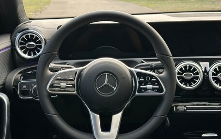 Mercedes-Benz A-Класс, 2022 год, 2 222 000 рублей, 13 фотография
