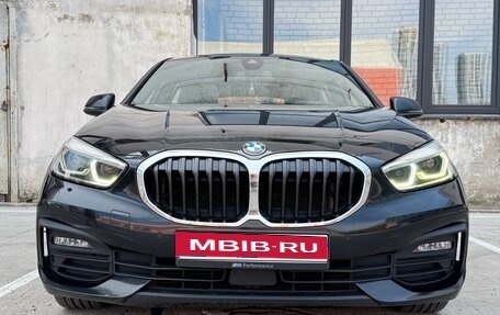 BMW 1 серия, 2020 год, 1 700 000 рублей, 1 фотография