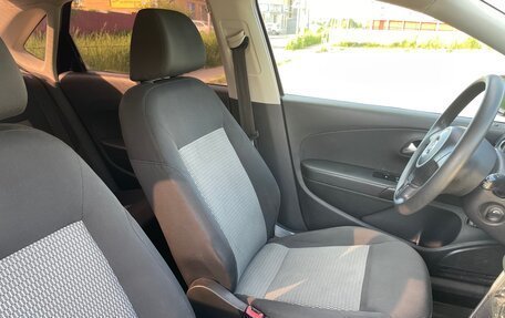 Volkswagen Polo VI (EU Market), 2012 год, 595 000 рублей, 20 фотография