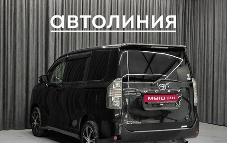 Toyota Voxy II, 2009 год, 1 420 000 рублей, 7 фотография