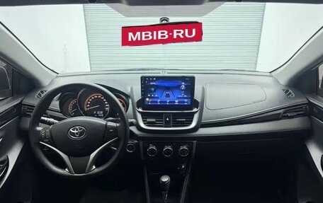 Toyota Yaris XP150 рестайлинг, 2022 год, 1 210 005 рублей, 7 фотография