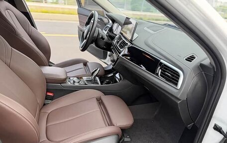 BMW 1 серия, 2023 год, 1 700 000 рублей, 10 фотография