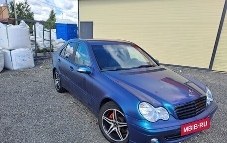 Mercedes-Benz C-Класс, 2004 год, 700 000 рублей, 2 фотография