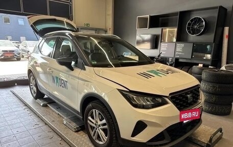 SEAT Arona I, 2022 год, 1 382 000 рублей, 3 фотография