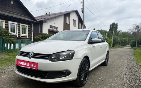 Volkswagen Polo VI (EU Market), 2012 год, 970 000 рублей, 3 фотография