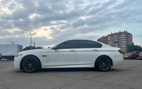 BMW 5 серия, 2014 год, 2 100 000 рублей, 2 фотография