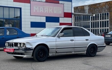 BMW 5 серия, 1988 год, 200 000 рублей, 3 фотография