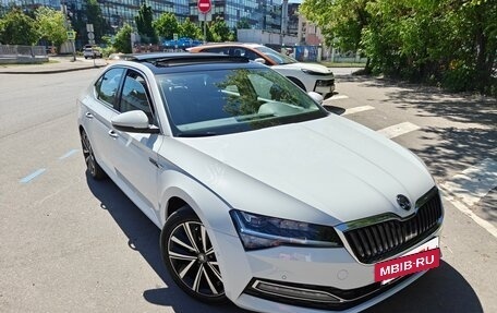 Skoda Superb III рестайлинг, 2024 год, 3 850 000 рублей, 3 фотография