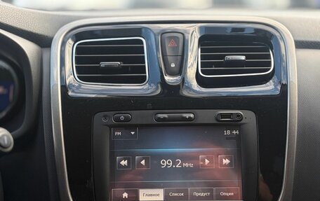 Renault Sandero II рестайлинг, 2014 год, 900 000 рублей, 15 фотография