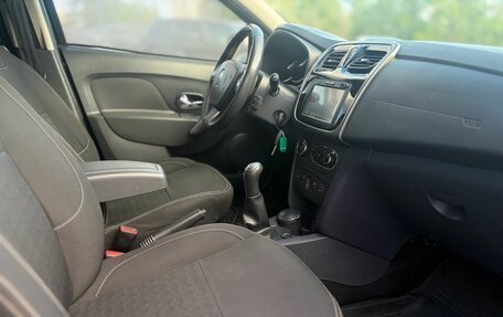 Renault Sandero II рестайлинг, 2014 год, 900 000 рублей, 23 фотография